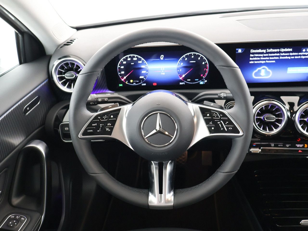 Mercedes-Benz A-Klasse – Bild 11