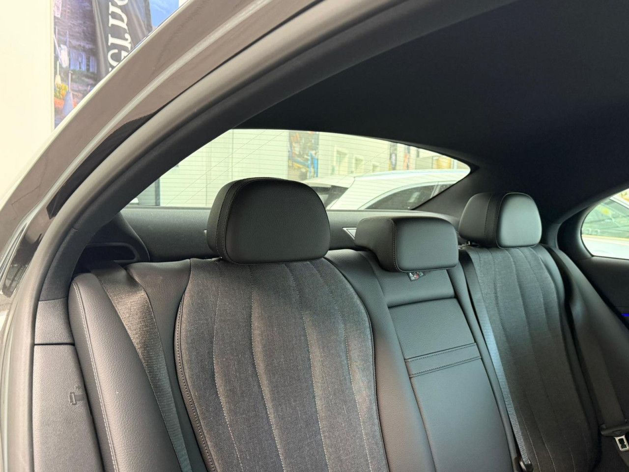 Mercedes-Benz E-Klasse – Bild 18