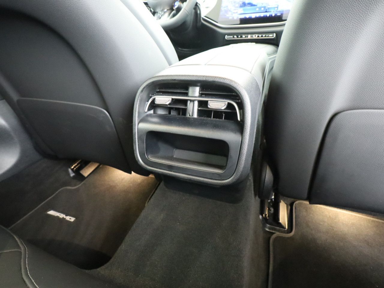 Mercedes-Benz E-Klasse – Bild 23