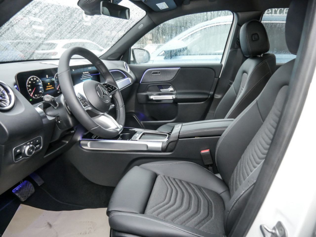 Mercedes-Benz GLB – Bild 12