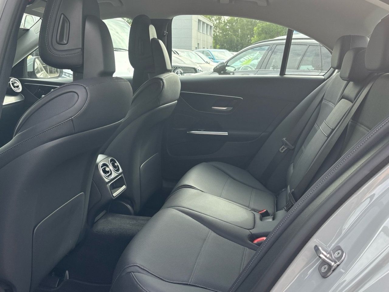 Mercedes-Benz C-Klasse – Bild 12