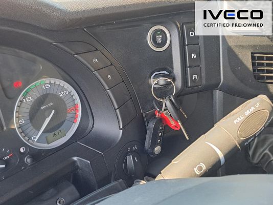 Vehicle image 10 / 11