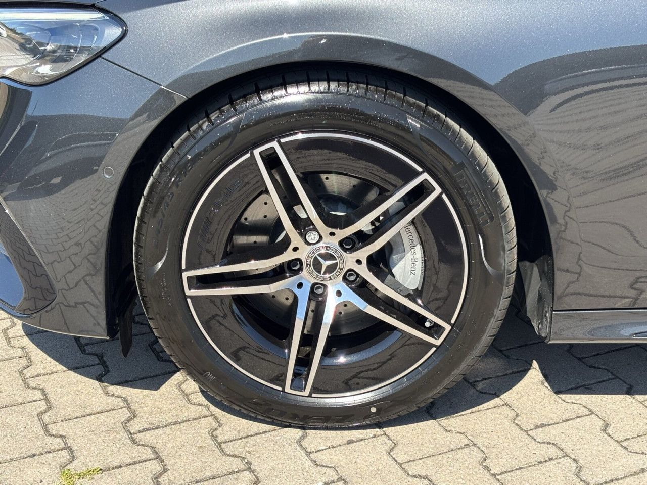 Mercedes-Benz E-Klasse – Bild 10