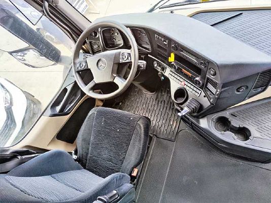 Vehicle image 6 / 10