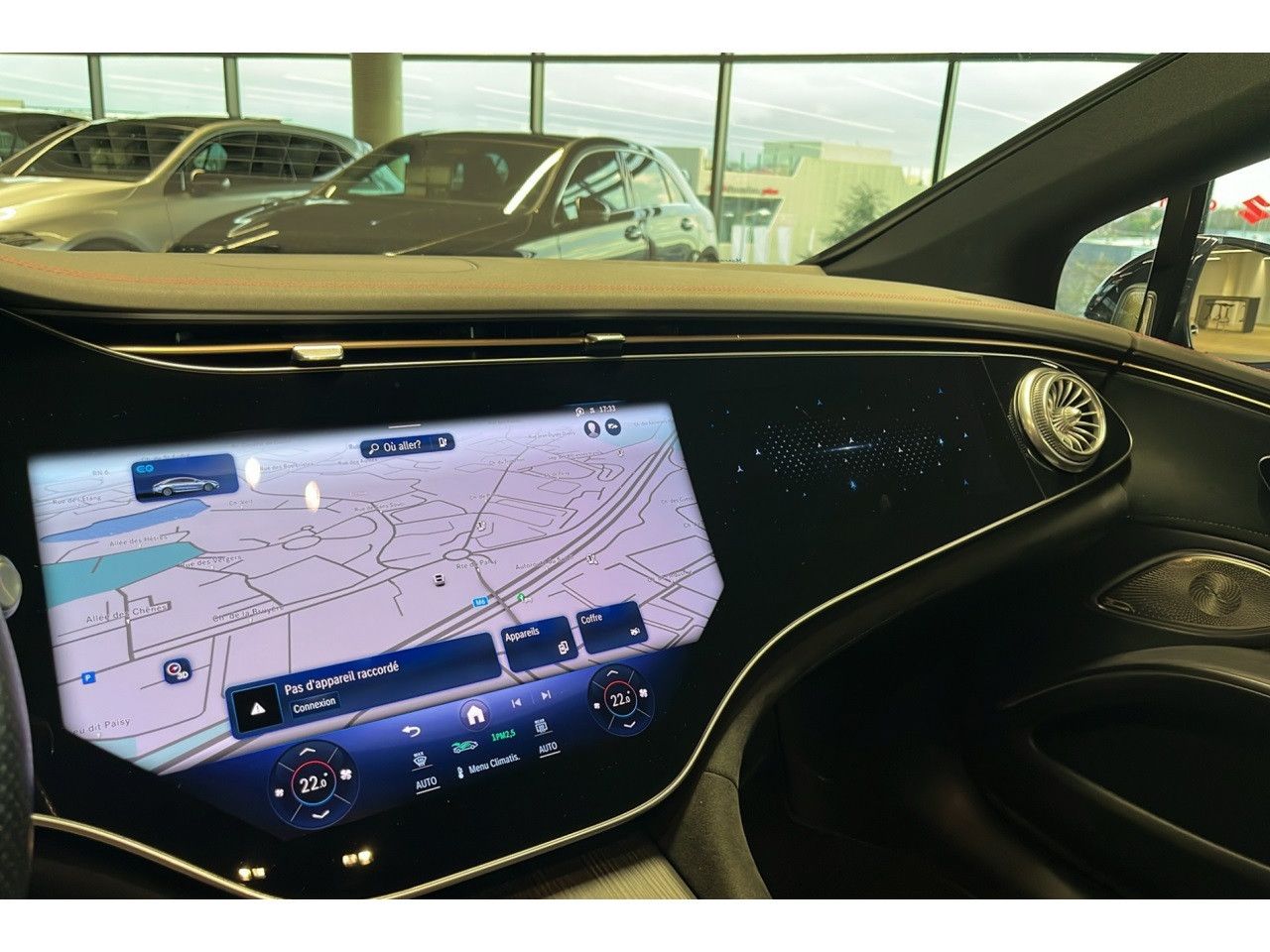 Photo du v&eacute;hicule 16 / 18