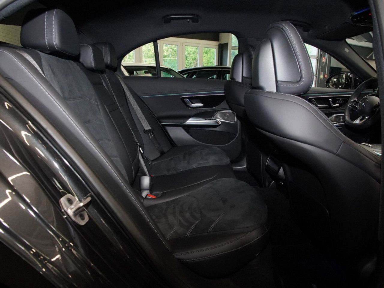 Mercedes-Benz E-Klasse – Bild 8