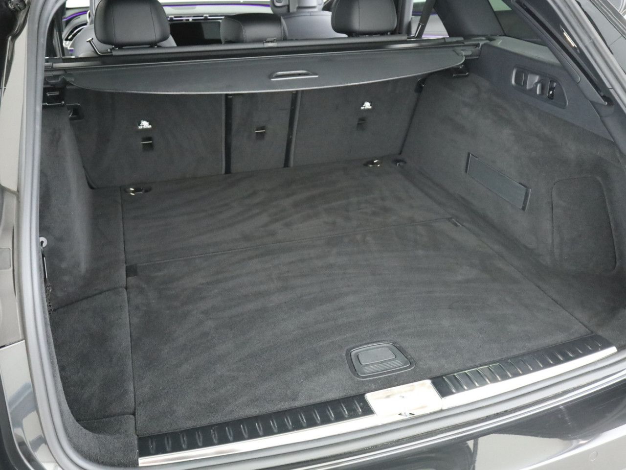 Mercedes-Benz E-Klasse – Bild 22