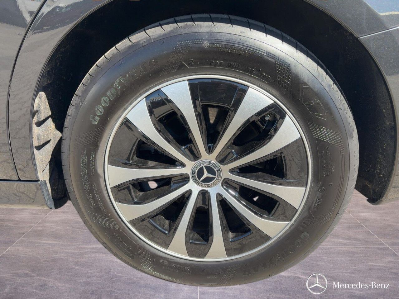Mercedes-Benz E-Klasse – Bild 11