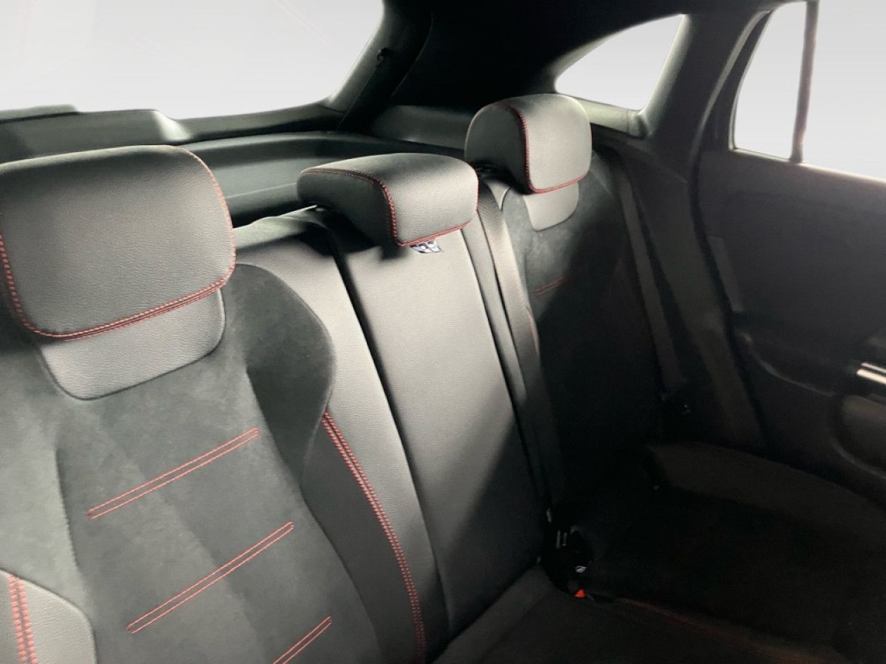 Mercedes-Benz GLA – Bild 8