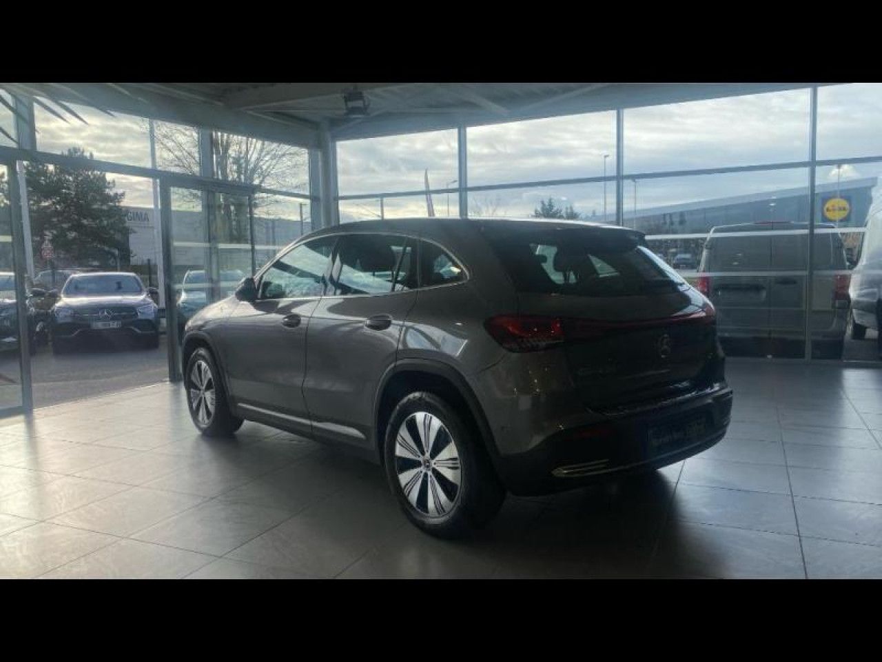 Photo du v&eacute;hicule 7 / 18