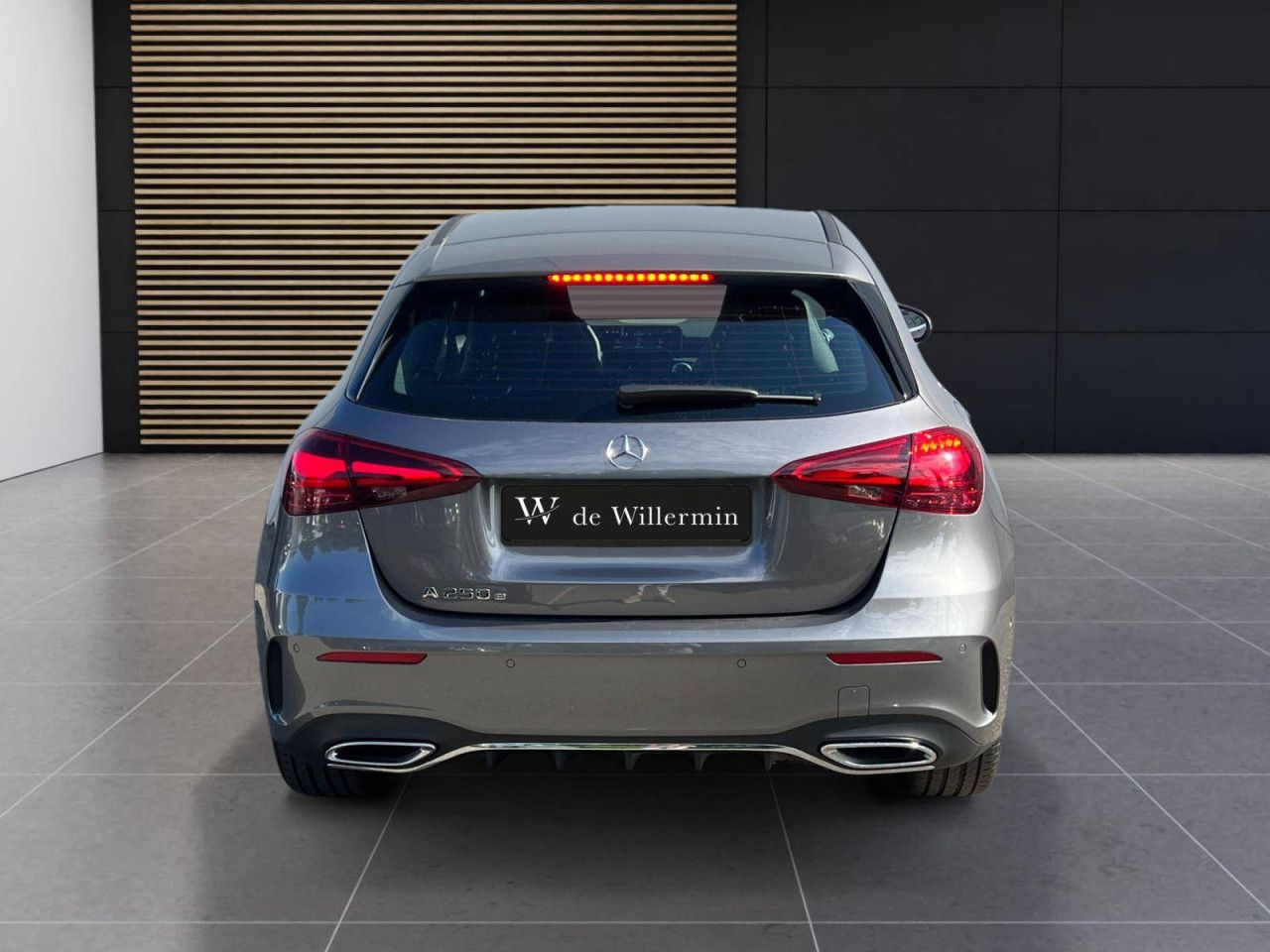 Photo du v&eacute;hicule 6 / 18