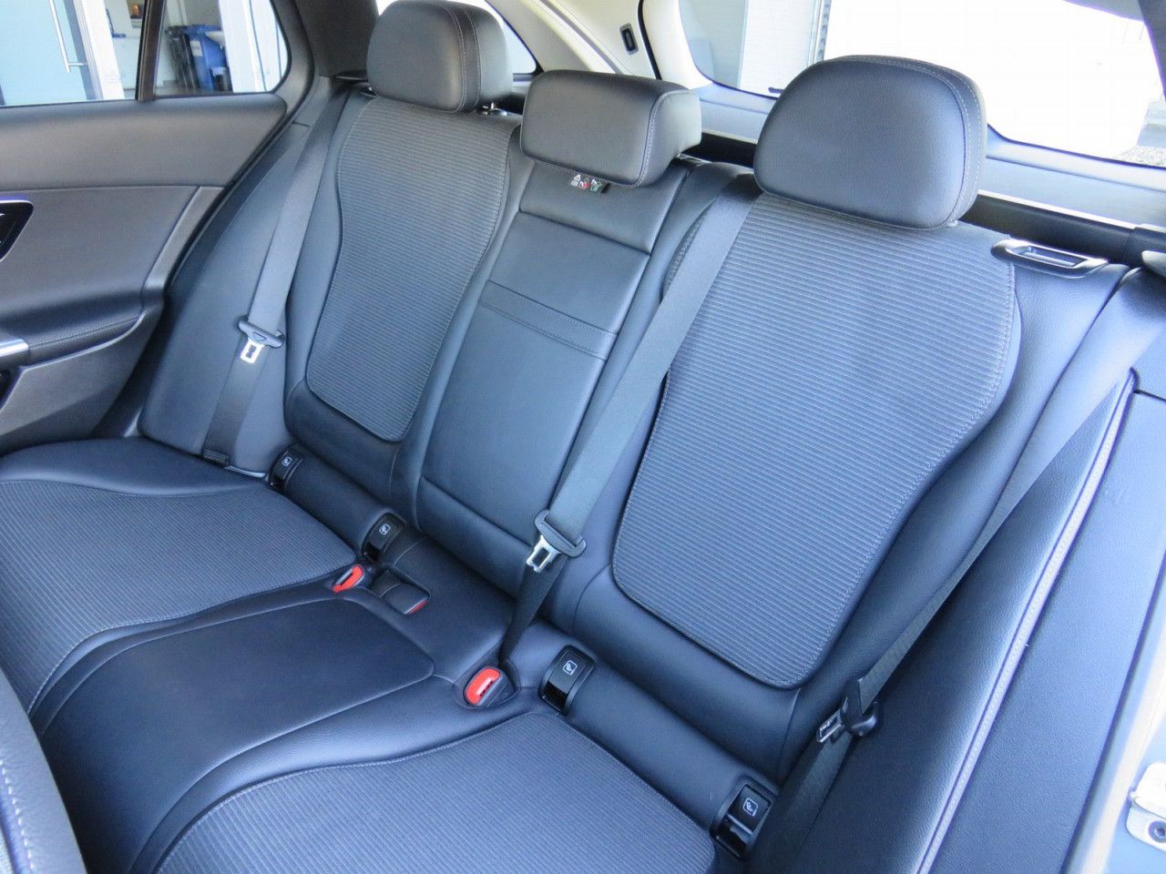Mercedes-Benz C-Klasse – Bild 16