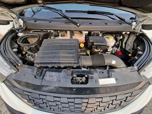 Vehicle image 12 / 12