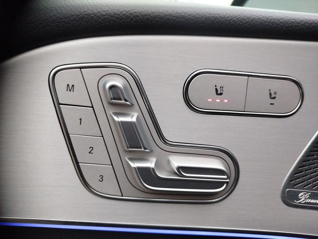 Zdjęcie pojazdu 19 / 28