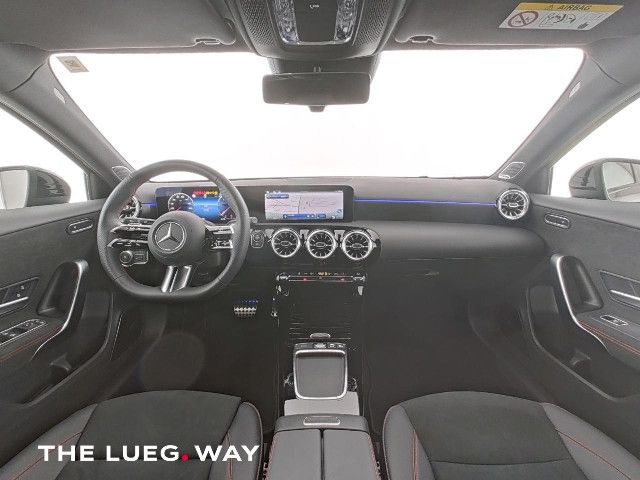 Mercedes-Benz A 220