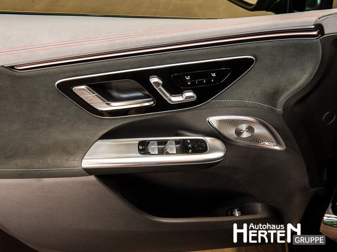 Mercedes-Benz EQE SUV – Bild 10