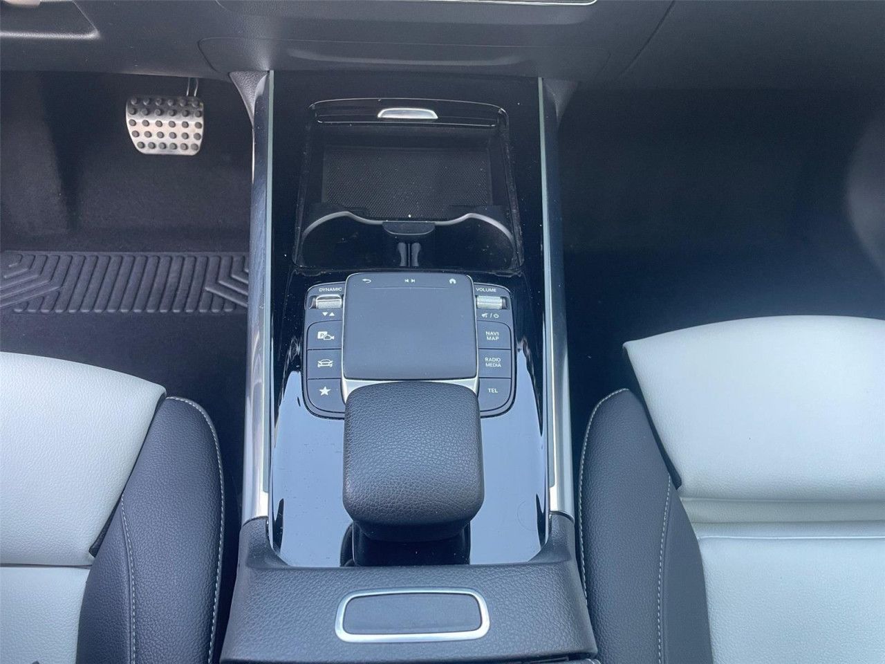 Fahrzeugbild 21 / 28