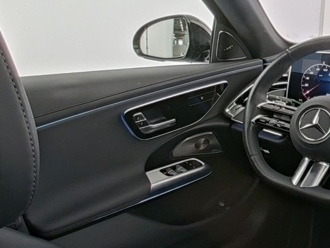 Mercedes-Benz E-Klasse – Bild 8