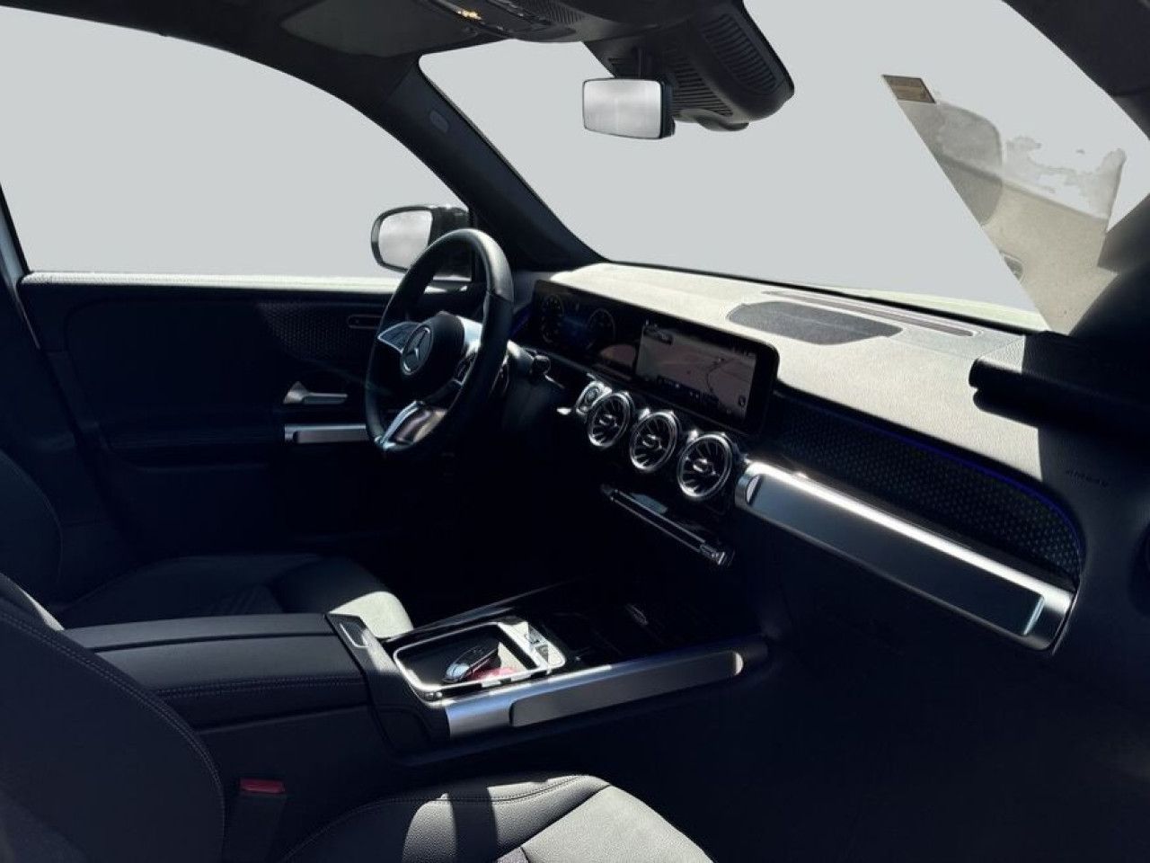 Mercedes-Benz GLB – Bild 16