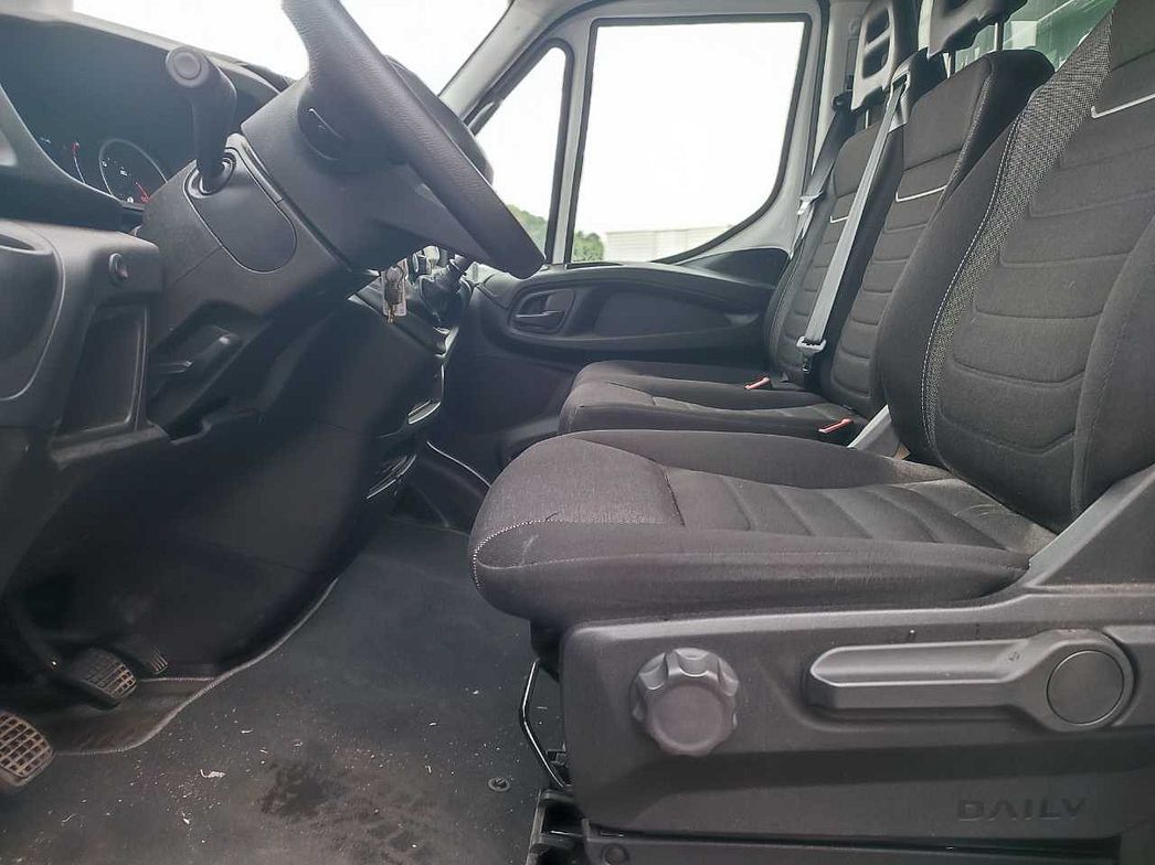 IVECO | Daily 35 C18H3.0 4100 cab. HD