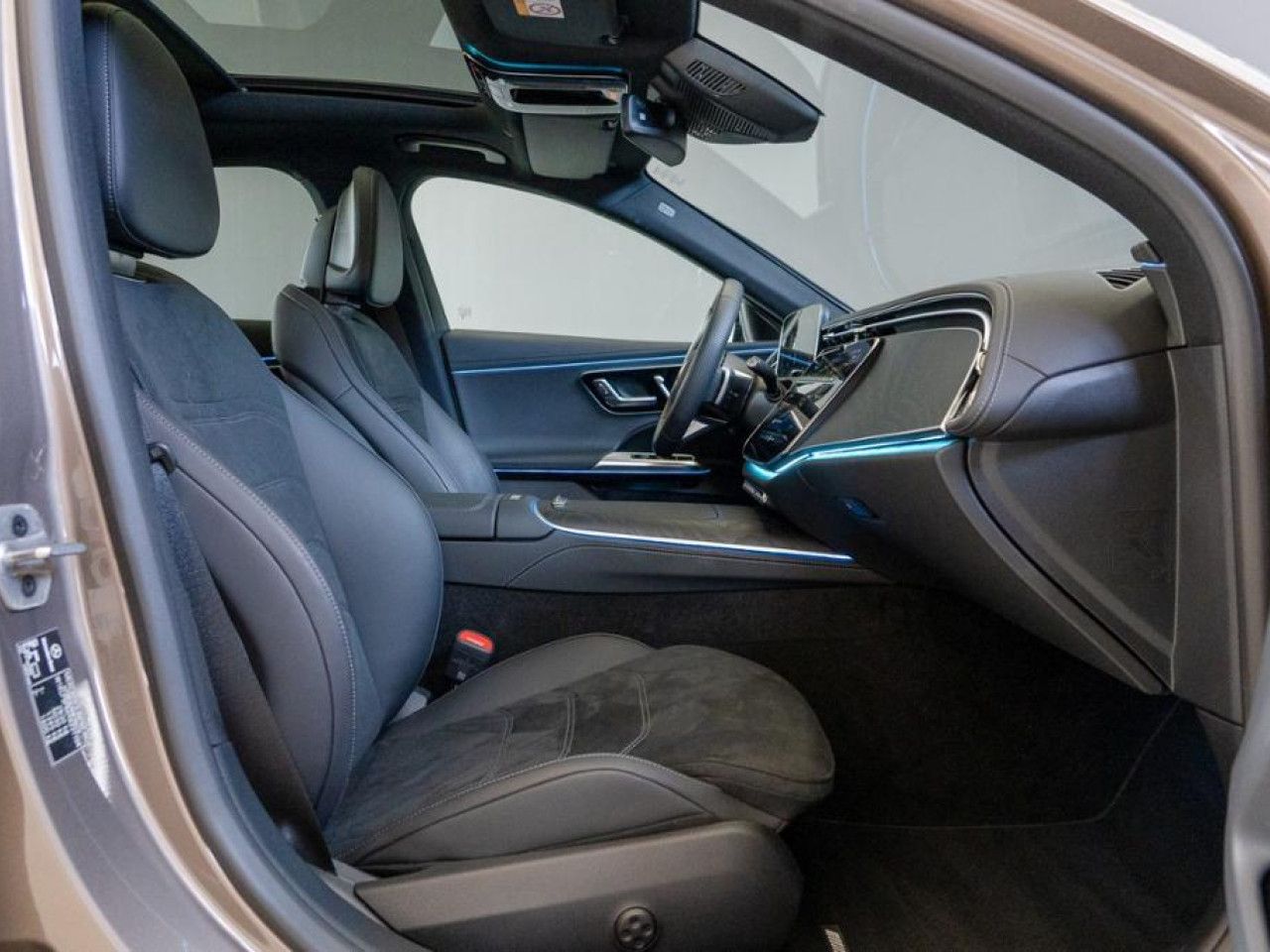 Mercedes-Benz E-Klasse – Bild 7