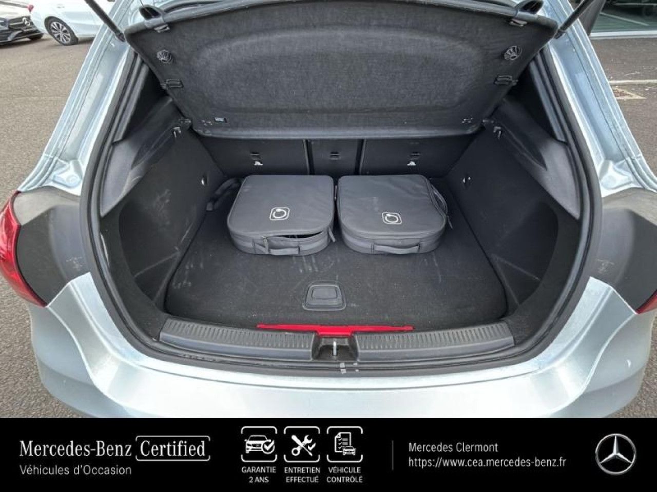 Photo du v&eacute;hicule 14 / 18