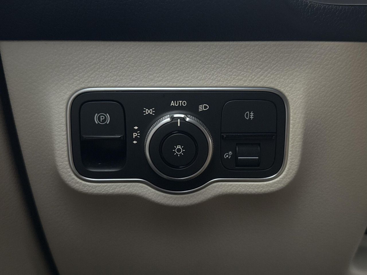 Zdjęcie pojazdu 12 / 22