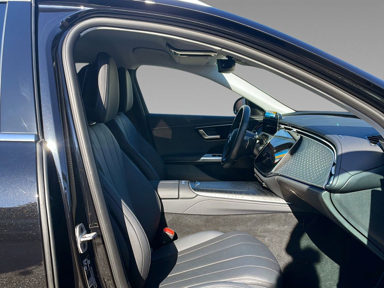 Mercedes-Benz E-Klasse – Bild 14