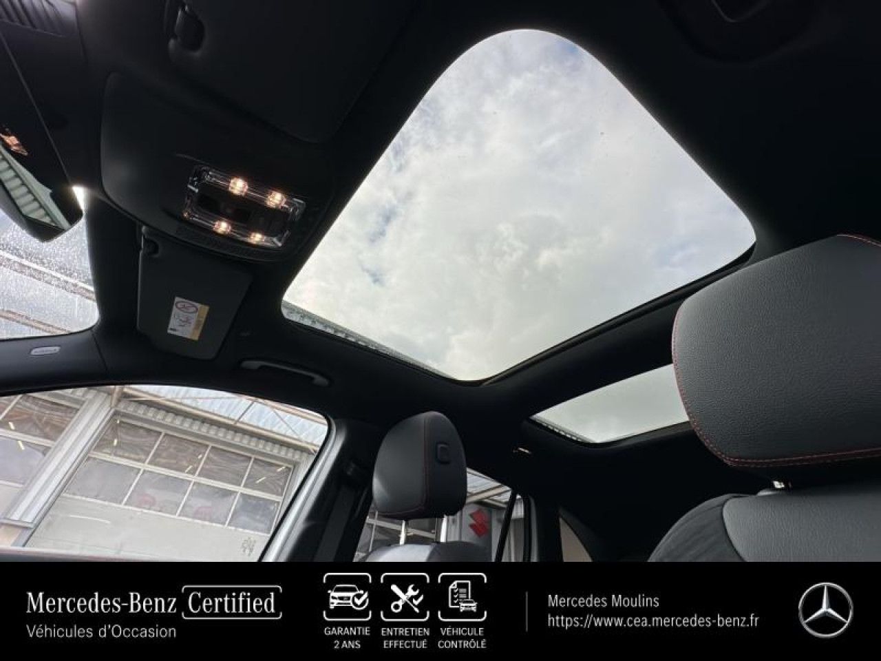 Photo du v&eacute;hicule 16 / 18