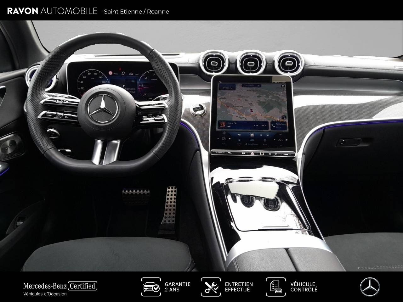 Photo du v&eacute;hicule 3 / 18