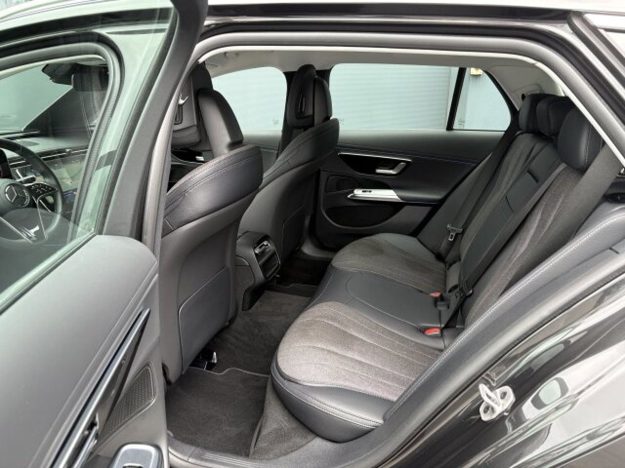 Mercedes-Benz E-Klasse – Bild 13