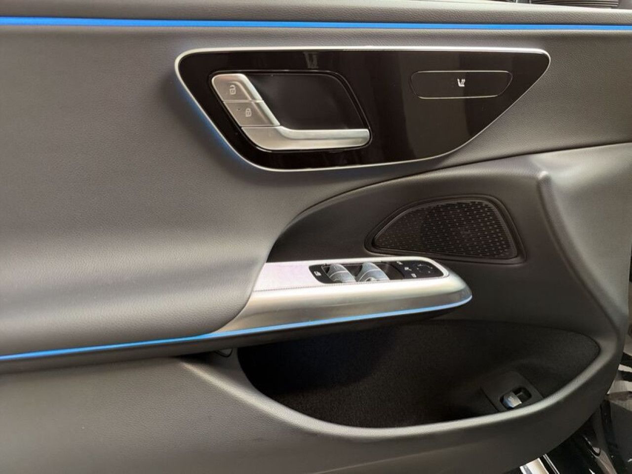 Mercedes-Benz E-Klasse – Bild 19