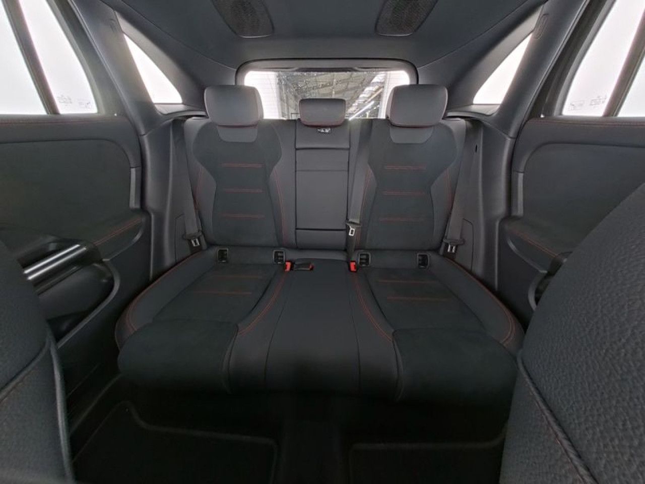 Mercedes-Benz EQA – Bild 7