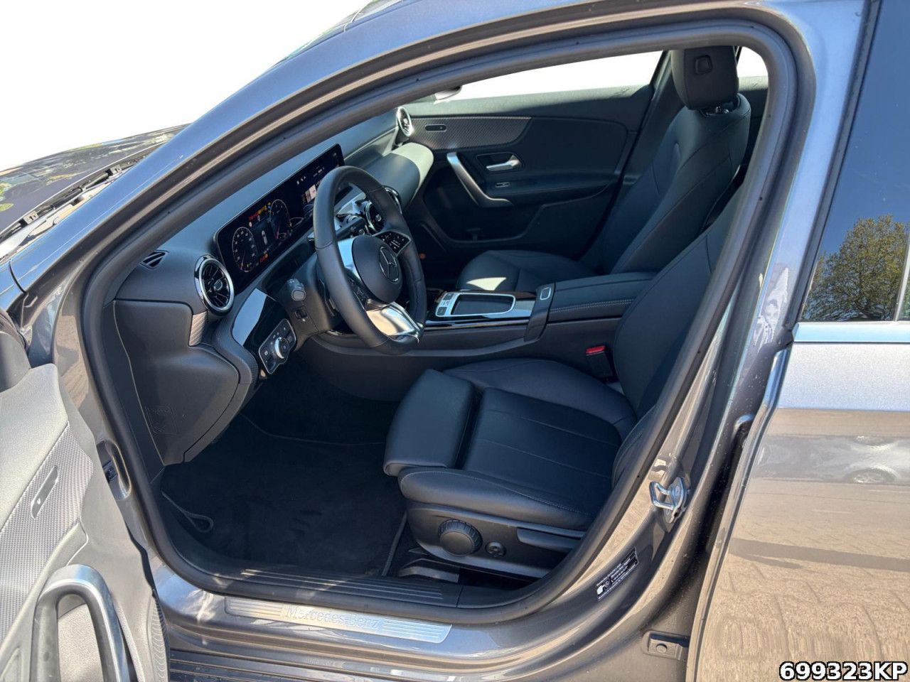 Fahrzeugbild 10 / 14