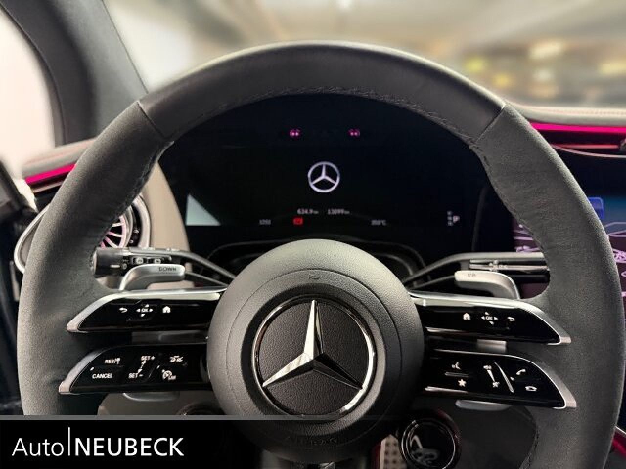 Mercedes-Benz EQE SUV – Bild 12
