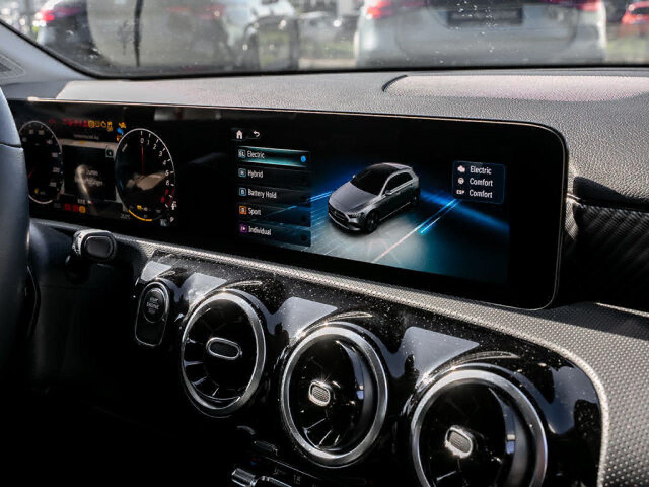 Mercedes-Benz A-Klasse – Bild 8