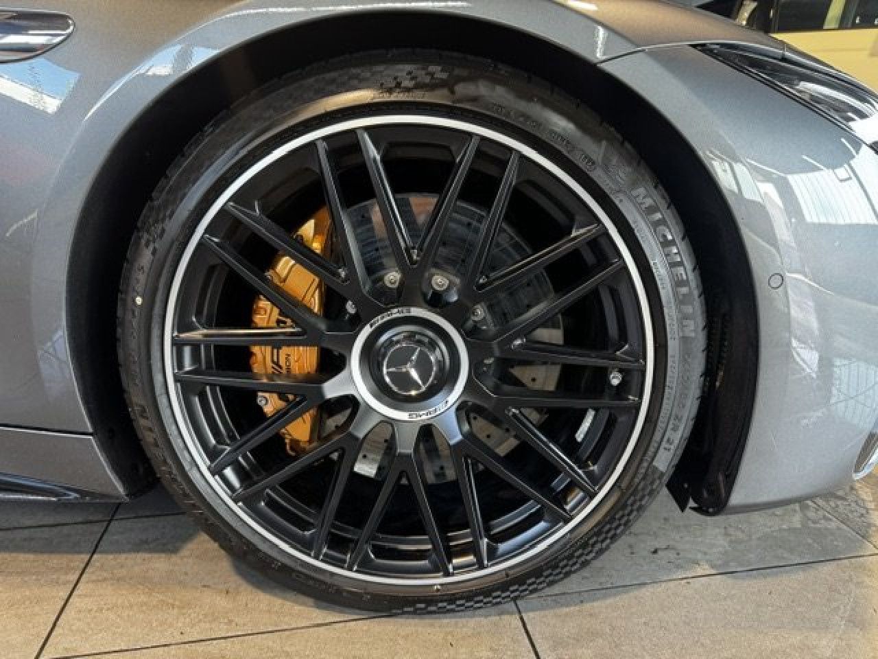 Mercedes-Benz SL – Bild 3