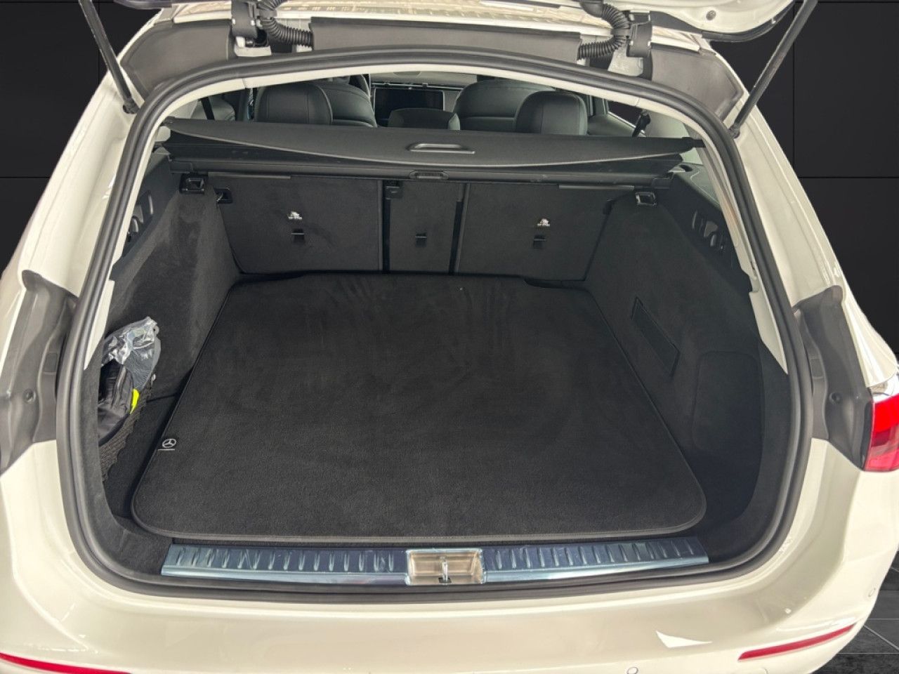 Mercedes-Benz E-Klasse – Bild 15