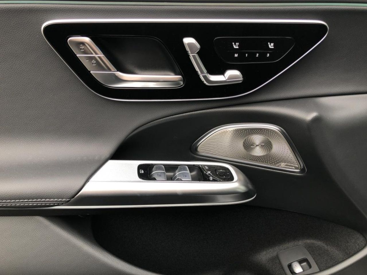 Mercedes-Benz E-Klasse – Bild 15