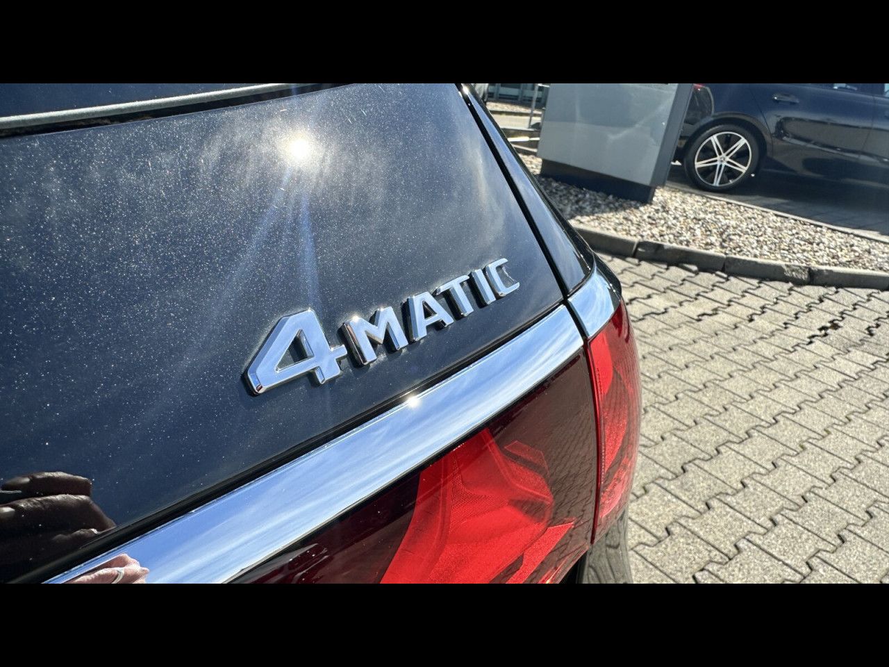 Mercedes-Benz E-Klasse – Bild 12