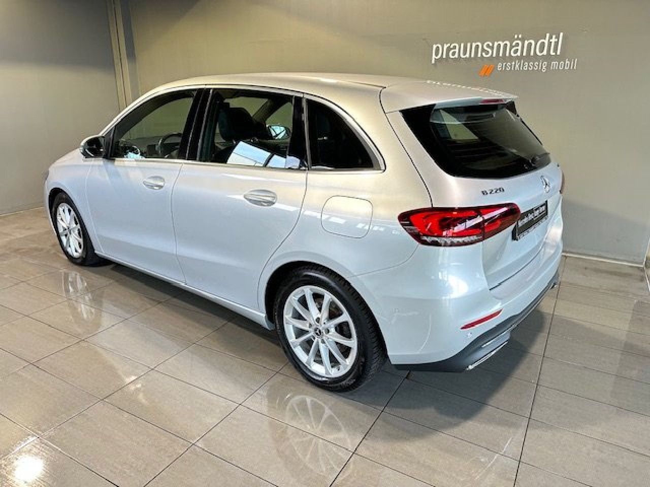 Fahrzeugbild 12 / 12