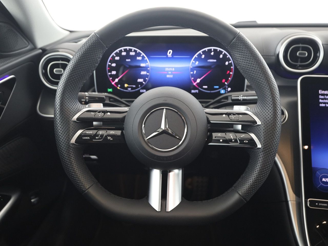 Mercedes-Benz C-Klasse – Bild 9