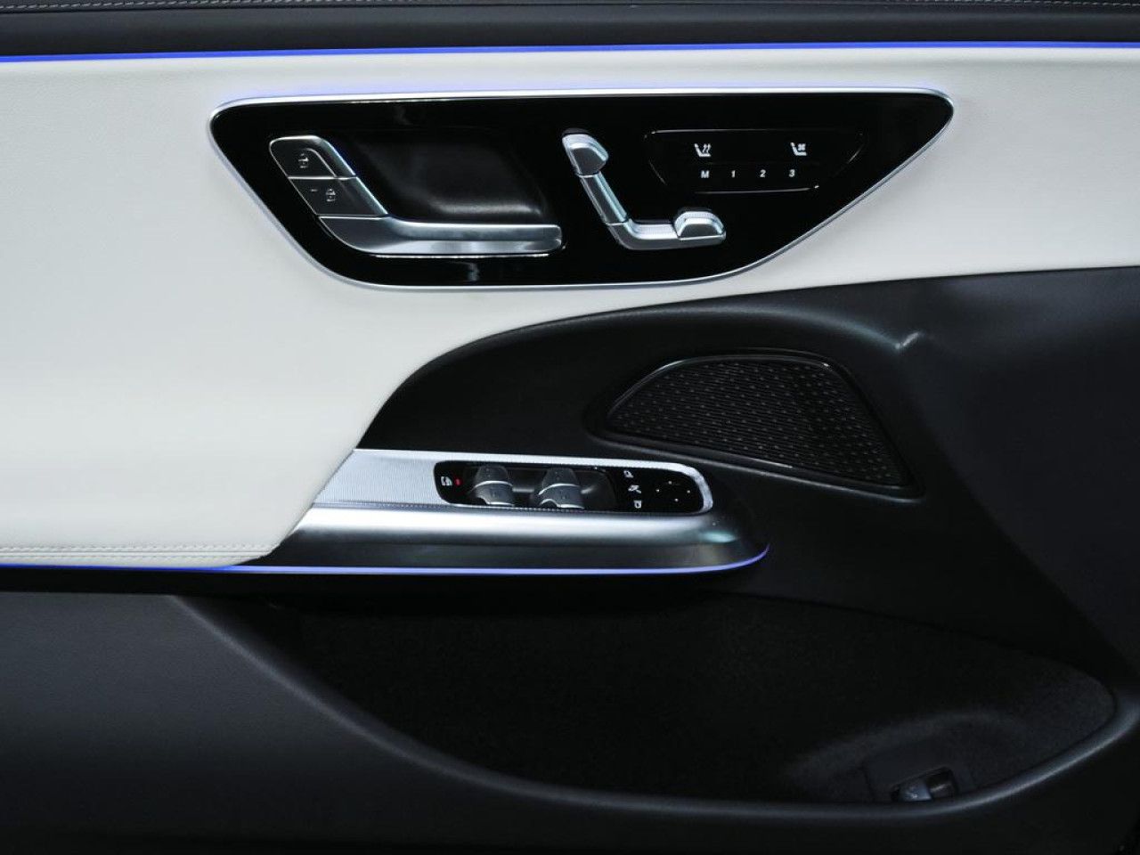 Mercedes-Benz E-Klasse – Bild 8