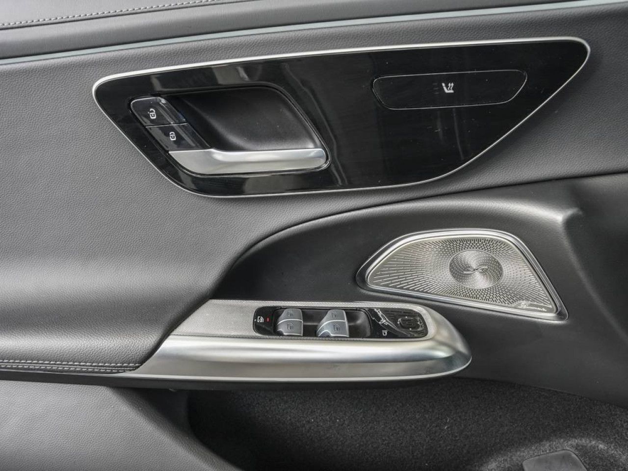 Mercedes-Benz E-Klasse – Bild 18