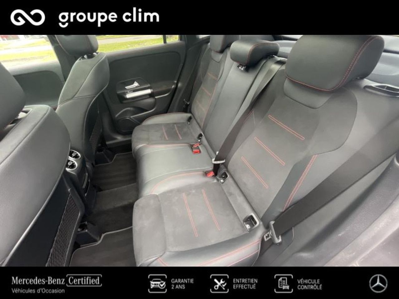 Photo du v&eacute;hicule 8 / 18