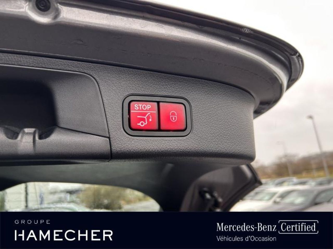 Photo du v&eacute;hicule 16 / 18