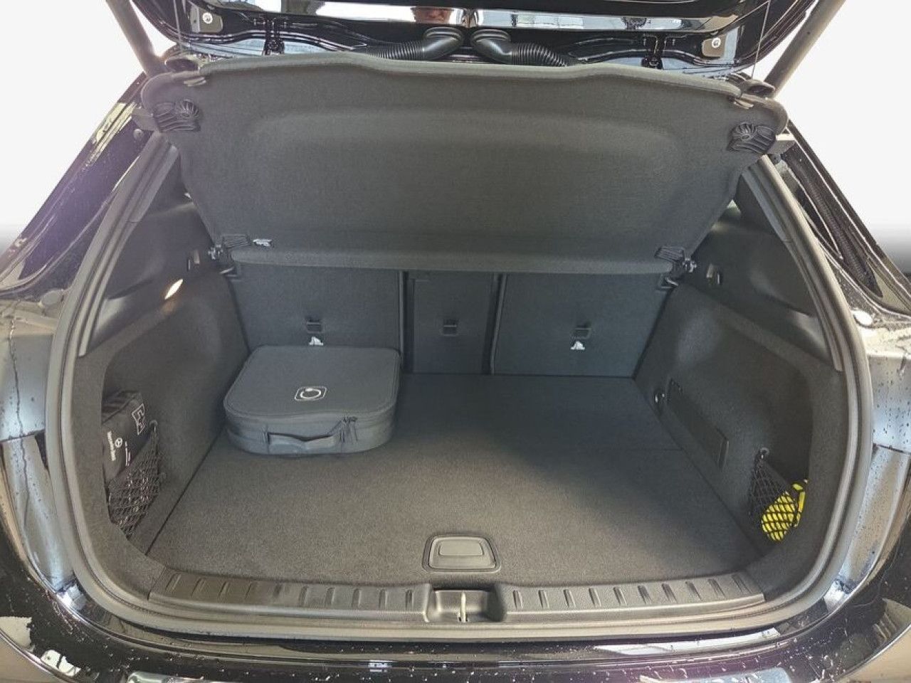 Mercedes-Benz EQA – Bild 9