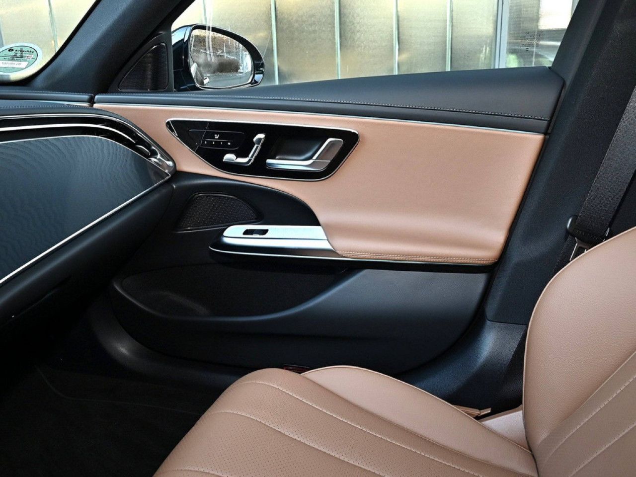 Mercedes-Benz E-Klasse – Bild 13