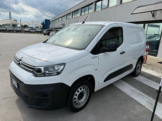 Vehicle image 11 / 16