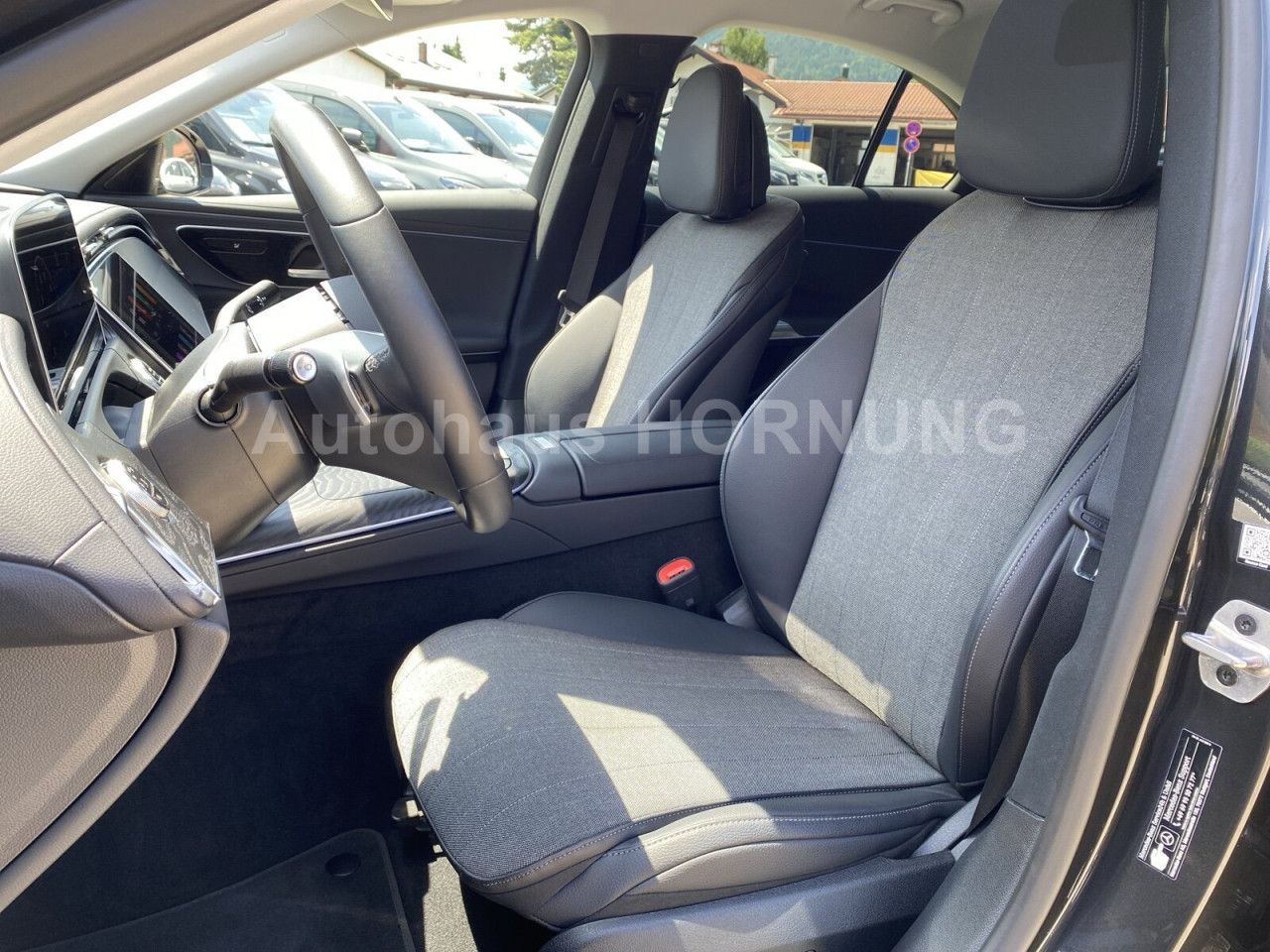 Mercedes-Benz E-Klasse – Bild 11